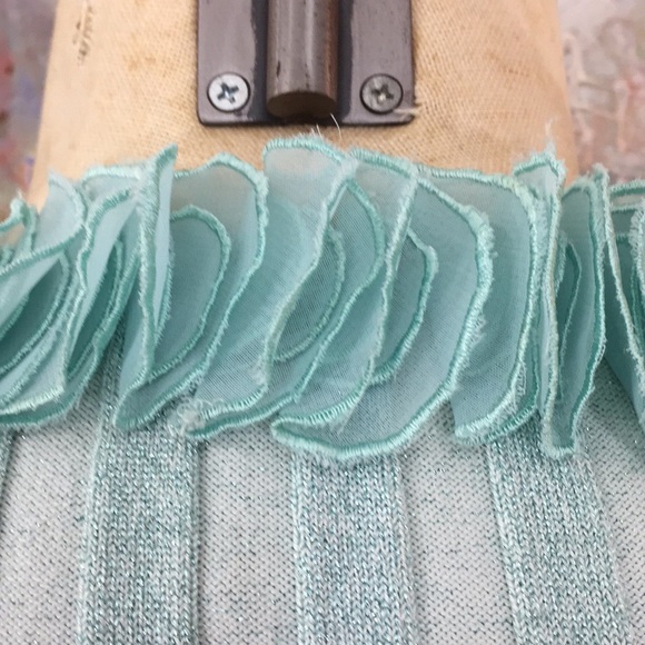 Sandra King Lifestyle Sequins Ruffle Neckline Top - Picture 10 of 11